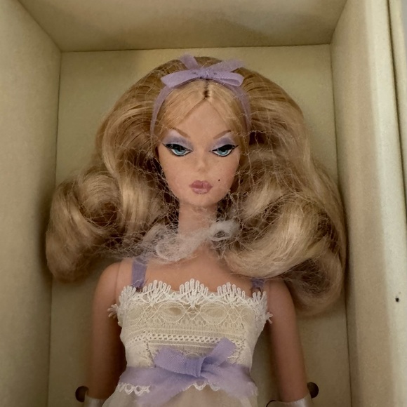 Silkstone Barbie Tout de suite - Picture 1 of 4